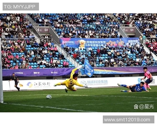 西雅图音速队与休斯顿球队的激烈对决展现足球魅力与团队精神